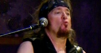 adrian smith 2 390x205 - Adrian Smith Biography - life Story, Career, Awards, Age, Height