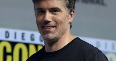 anson mount 2 390x205 - Anson Mount Biography - life Story, Career, Awards, Age, Height