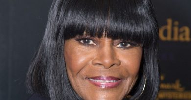 cicely tyson 4 390x205 - Cicely Tyson Biography - life Story, Career, Awards, Age, Height
