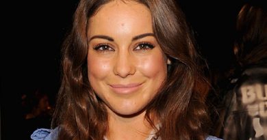louise thompson 1 1 390x205 - Louise Thompson Biography - life Story, Career, Awards, Age, Height